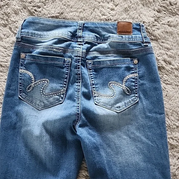 Junior's Wallflower  Skinny Jeans Size 3 EUC - Picture 4 of 5